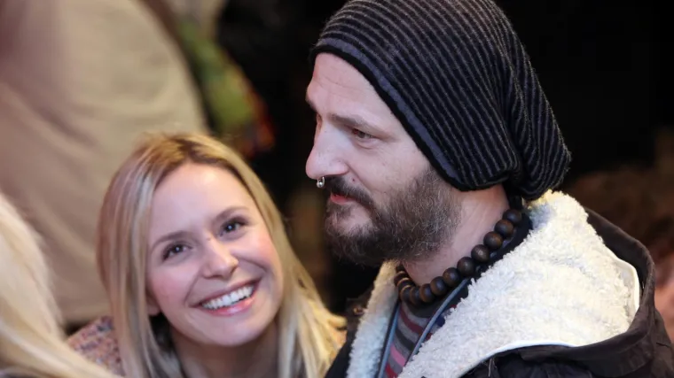 Damir Urban raznježio fanove obiteljskom fotografijom pa poslao snažnu poruku: 'Svaka čast...'