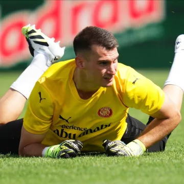 Bliži li se povratak u Dinamo? Girona: 'Livaković nije u klubu, rje&scaron;ava svoju budućnost'