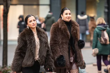 Nova godina u Zagrebu započela sa stilom: Zgodne djevojke u bundama osvojile su &scaron;picu