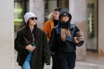 Kad prođu crna i plava: Nema tko se nije okrenuo za ovim dvjema ljepoticama iz Zadra