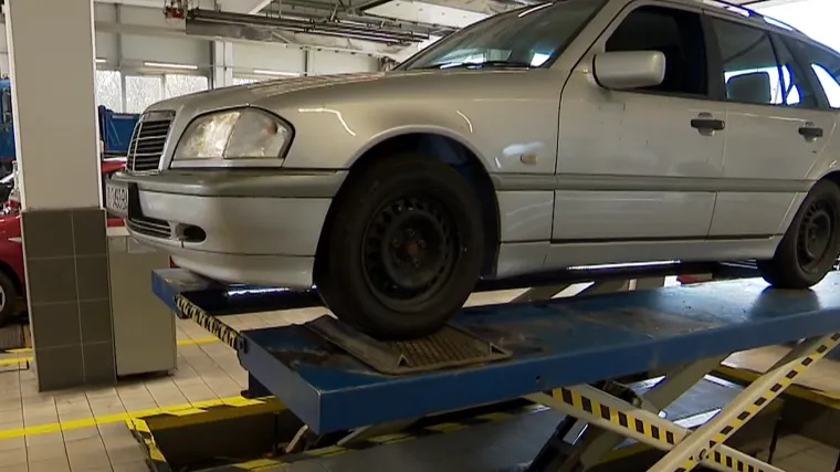 Stižu drastična poskupljenja: Poseban udar na vozače. Osim tehničkog, rastu i kazne