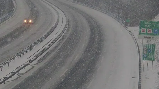 Snijeg zameo autoceste: Dio A1 zatvoren zbog nesreće, poslano upozorenje vozačima