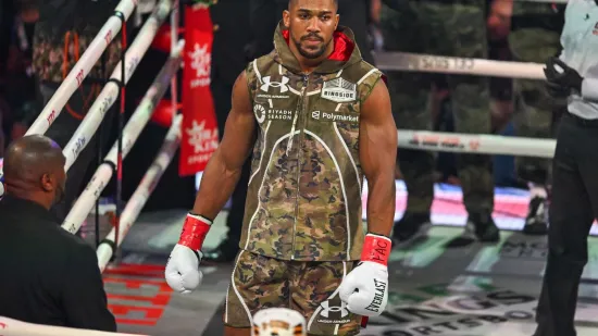 Anthony Joshua prekinuo &scaron;utnju i oglasio se prije posljednjeg ispraćaja najbližih prijatelja