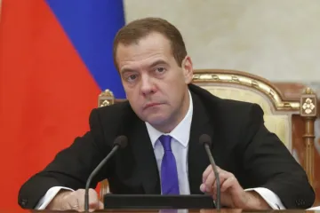 Medvedev nazvao Merza neonacistom i poručio: 'Ne bi mi billo žao da bude otet kao Maduro'