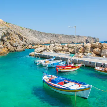 Prekrasan otok plaća 18.000 eura svima koji žele tamo živjeti: Ovo su uvjeti