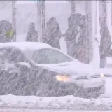 Kaos na cestama, tisuće bez struje: Izvanredno stanje zbog snijega kod susjeda! Doslovno ih je zatrpao