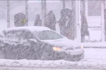 Kaos na cestama, tisuće bez struje: Izvanredno stanje zbog snijega kod susjeda! Doslovno ih je zatrpao