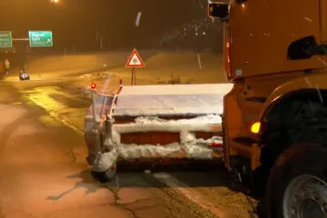 Snijeg otežava promet prema Rijeci, HAC poručuje: Autocesta je prohodna, ali uz oprez