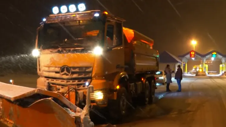 Zimske službe u stalnoj pripravnosti, bili smo u Ravnoj Gori i provjerili stanje na cestama