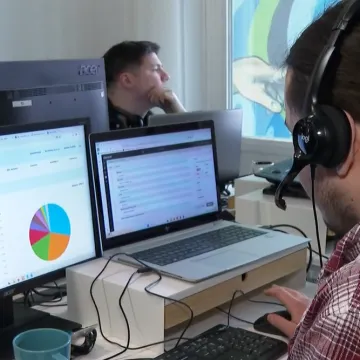 Zbog novog sustava nadzora gužve u Poreznoj i FINA-i: Poduzetnici traže pomoć i osobno