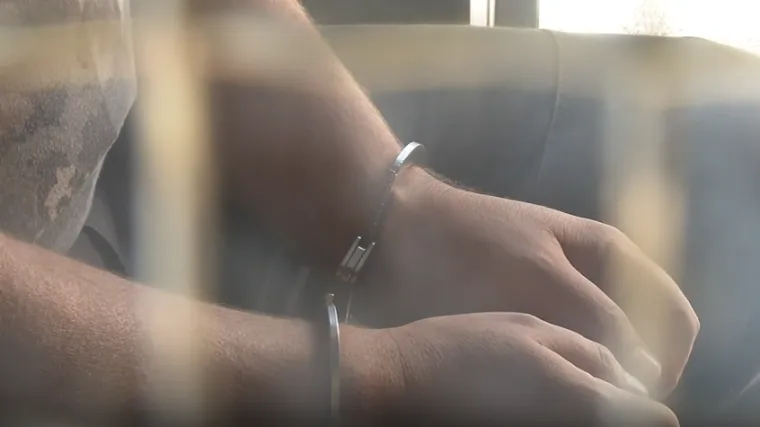 Otac iz okolice Bjelovara tjerao sina da vozi traktor i &scaron;leper: Osuđen je na uvjetni zatvor