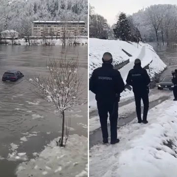Ovo jo&scaron; niste vidjeli: Vatrogasac Rade sam izvukao automobil iz nabujale rijeke!