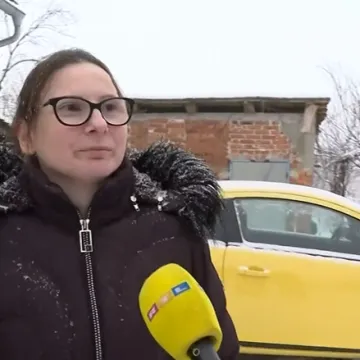 Dirljiva priča iz okolice Varaždina: Obnovili auto i darovali ga samohranoj majci!