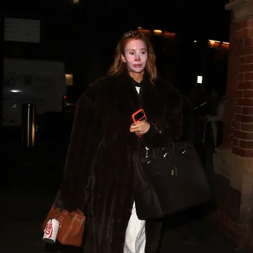 &Scaron;to se dogodilo s licem?! Poznata ljepotica se pojavila u neprepoznatljivom izdanju