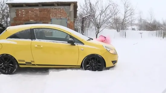 Nakon požara i gubitka doma, samohrana majka iz Maru&scaron;evca dobila obnovljeni automobil