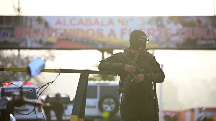 Maskirane bande patroliraju gradom, uhićeno najmanje 14 novinara: 'Zaustavljaju ljude'