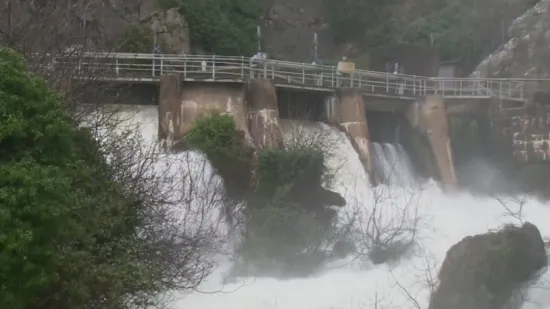 Splićani opet u problemu: 'Ne možemo pit vodu samo zato &scaron;to je vanka pala ki&scaron;a...'