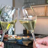 Zbog ogromnih marži, Hrvatska u kafićima odvraća goste od vina. Kako to rade Grci i &Scaron;panjolci?