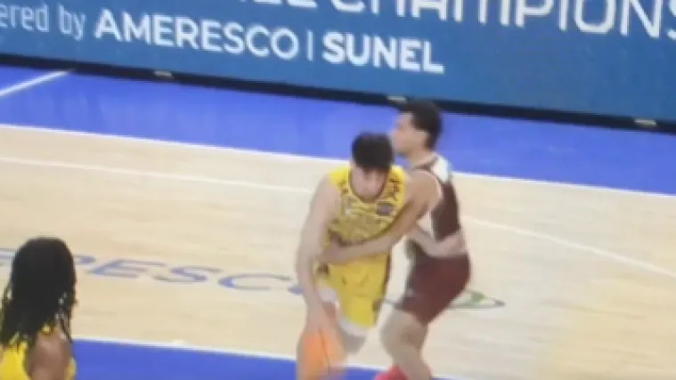 Kakva lakrdija: Utakmica trajala samo 7 minuta! Repe&scaron;a na vrijeme pobjegao iz kluba