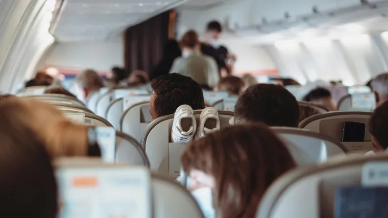 Stjuardesa otkriva: 'Ovo je najprljavije mjesto u avionu, a svi ondje stavljamo kapute'