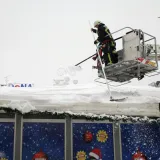 Uru&scaron;io se &scaron;ator pod teretom snijega: 'Čulo se krckanje, ljudima sam rekao da izađu'