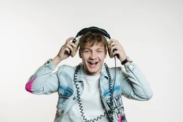 Zvijezda Antene i dru&scaron;tvenih mreža: 'Djevojka me osvaja svakog dana. Osim kad mi ide na živce'