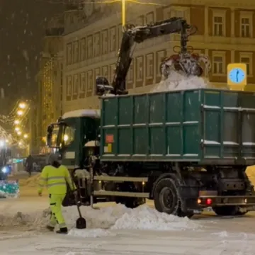 Pogledajte kako su se po noći čistile ulice Zagreba od snijega: Evo gdje jo&scaron; ima problema