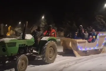 Kad je pao snijeg Goran nije čekao čudo: Radio cijelu noć kako bi razveselio svu djecu u selu