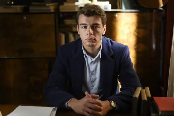 Nikola iz 'Divljih pčele' je i u stvarnom životu romantičar: Ovako je zaprosio svoju Moniku