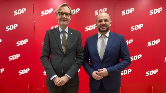 Danas Grenland &ndash; sutra bilo tko: SDP podigao glas protiv pritiska na Dansku