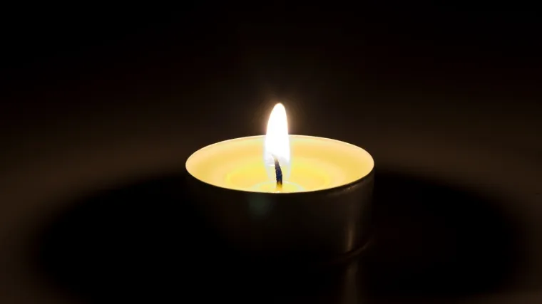 Mladi nogometa&scaron; umro dok je poku&scaron;avao snimiti selfie, njegova djevojka za dlaku izbjegla smrt