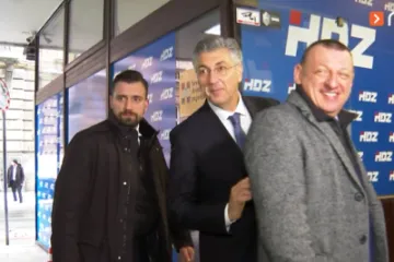 Snijeg diljem zemlje, novinari pitali Plenkovića je li kod njega 'prohodno': Ovako je odgovorio