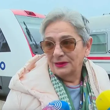 Putnici o drami u vlaku koji je zapeo zbog leda i snijega: 'U jednom kupeu bilo je puno djece...'