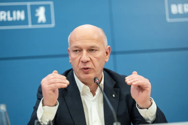 U Berlinu danima vladao opći kaos, a gradonačelnik je htio 'razbistriti glavu': 'Izgubili ste ovu utakmicu'