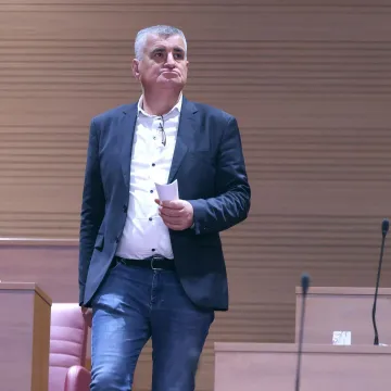 Bulj na meti žestoke kritike: 'Gradonačelniče, je li vas barem malo sram?'