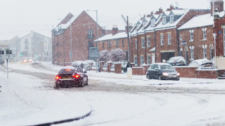 Ovo su koraci koje trebate slijediti ako proklizavate na ledu tijekom vožnje