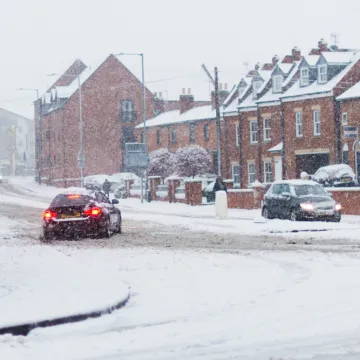 Ovo su koraci koje trebate slijediti ako proklizavate na ledu tijekom vožnje