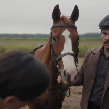 Sve vi&scaron;e gledatelja staje uz Čavku! Publika odu&scaron;evljena izvedbom Davora Pavića: 'Opasan si glumac!'