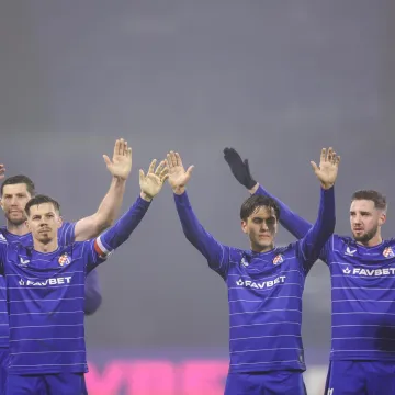 Dok je Zagreb zatrpan u snijegu Plavi uživaju u sunčanom Čatežu: Pogledajte fotku dana