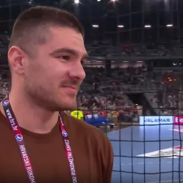 Emotivni &Scaron;ipić: 'Sve bih dao za novo koljeno...'