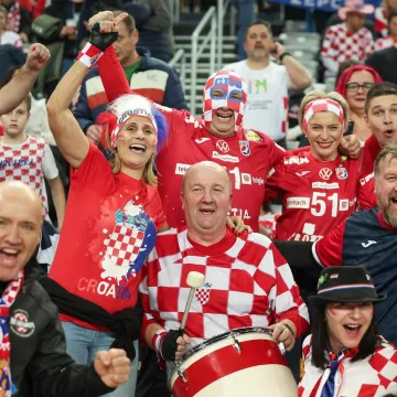 Zlatko Mate&scaron;a i njegova Blanka u prvom planu: Krcata Arena ponovno je glavna u gradu