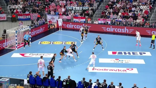 Arena u nevjerici: Pa &scaron;to nam radi taj Nijemac?