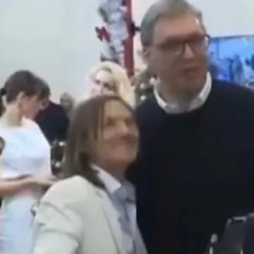 Ubojica pjevao Vučiću i &Scaron;e&scaron;elju na četničkom derneku: 'Ispalio je tri metka u djevojku'