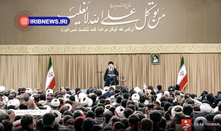 Iranski ajatolah pobjesnio, zaprijetio Trumpu: 'I ovaj će biti svrgnut!'