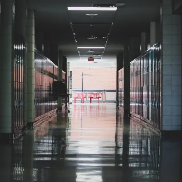 Učenica progovorila o napadu u &scaron;koli: 'Odjekivali su krikovi kao iz horor-filma'