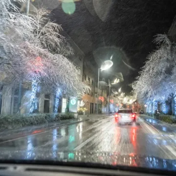 Dignuto najvi&scaron;e upozorenje zbog leda na cestama: Evo kako se pona&scaron;ati u ovakvim uvjetima