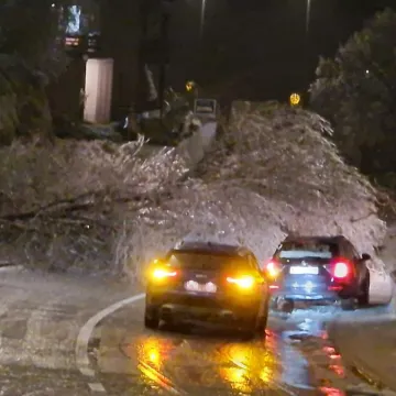 Crveni meteoalarm zbog ledene ki&scaron;e: &Scaron;to čeka vozače na cestama?