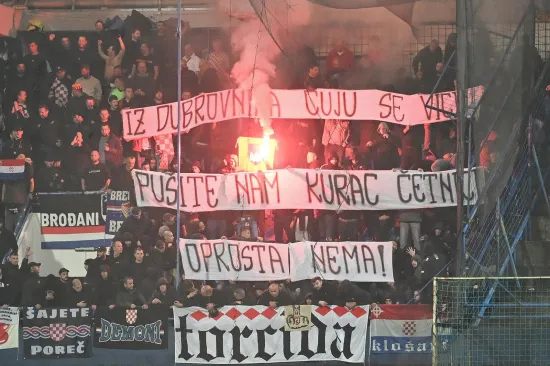 Skupo će nas ko&scaron;tati navijači! FIFA kaznila HNS i naredila prazne tribine...