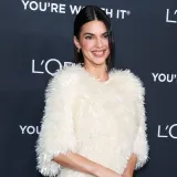 Kendall Jenner progovorila o tračevima: 'Nisam lezbijka, ali ne zatvaram vrata iskustvima'