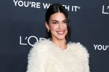 Kendall Jenner progovorila o tračevima: 'Nisam lezbijka, ali ne zatvaram vrata iskustvima'